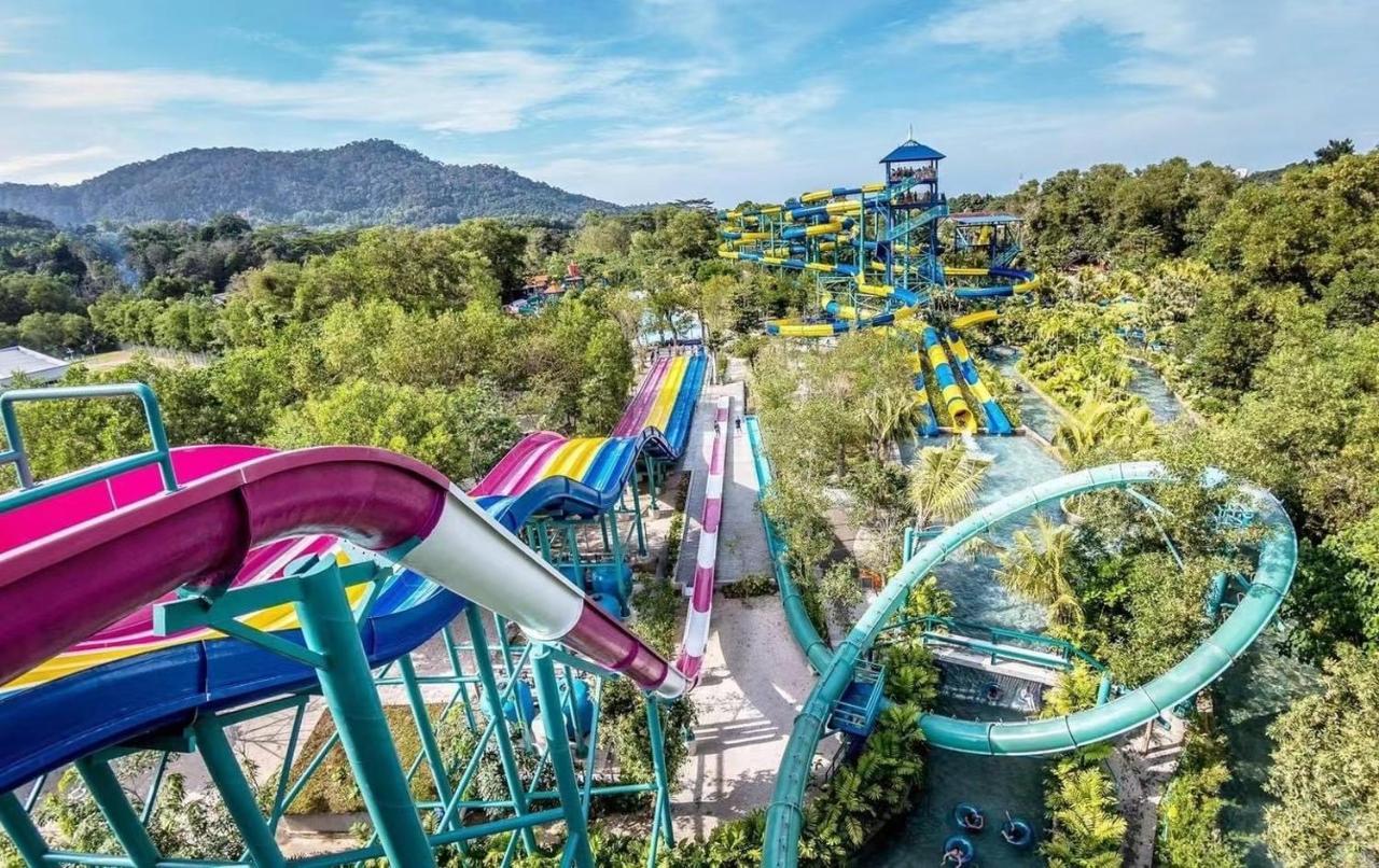 Batuferringhi Children Waterslid Paradise 3Mins To The Beach Бату-Феррінгі Екстер'єр фото